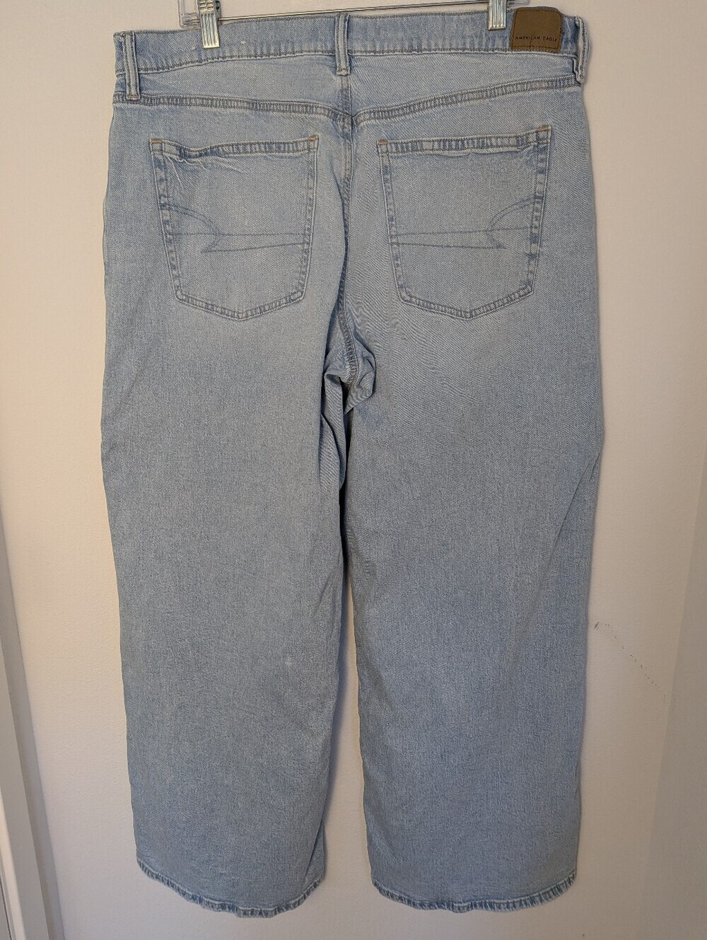 American Eagle Womens 14 L Low Rise Skater Jean Baggy Ultra Wide Leg Light Wash